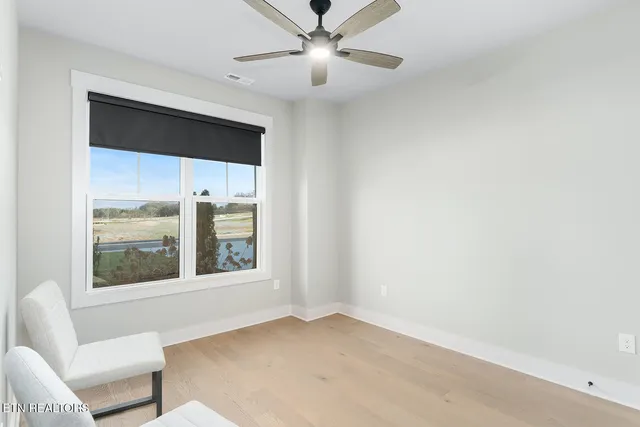 $925,000 | 179 Island Circle, Loudon, TN 37774