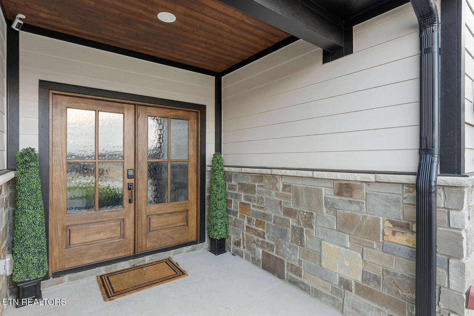 179 Island Circle Loudon, TN 37774 - Photo 2 of 48 DSC02264