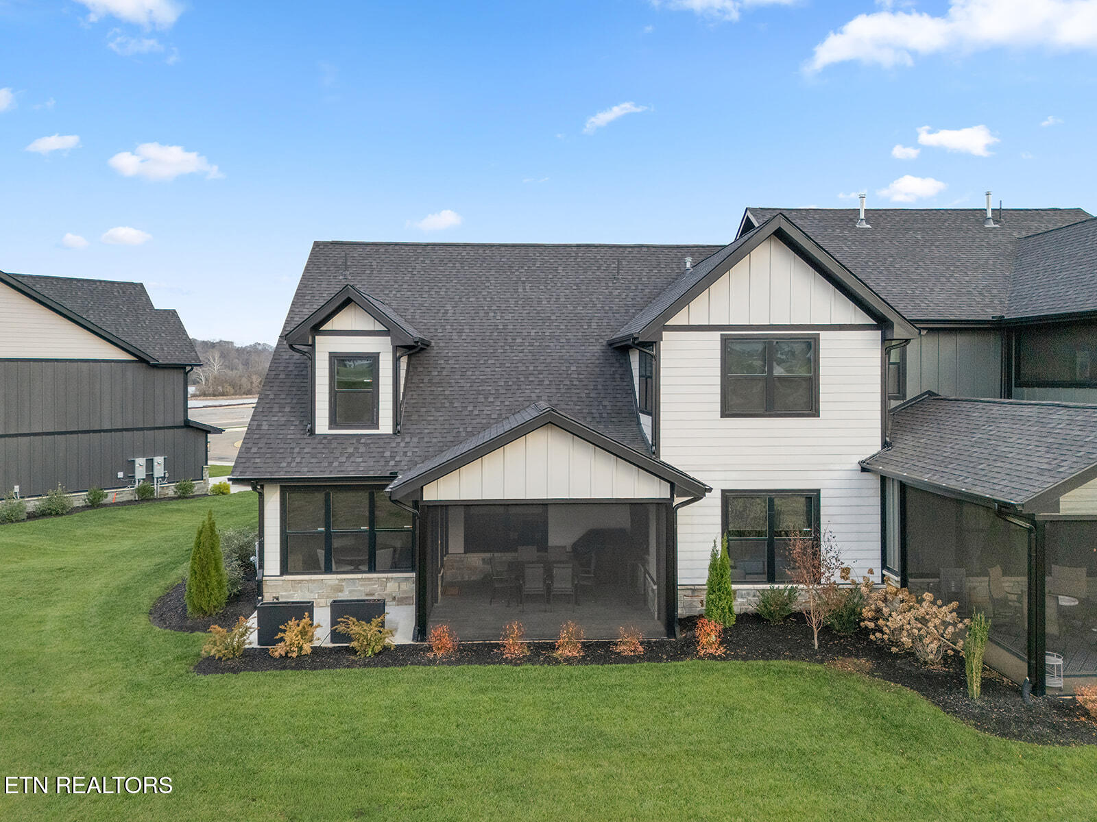 179 Island Circle Loudon, TN 37774 - Photo 28 of 48 DJI_20251209055125_0352_D