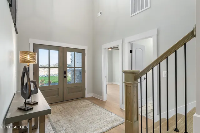 $925,000 | 179 Island Circle, Loudon, TN 37774