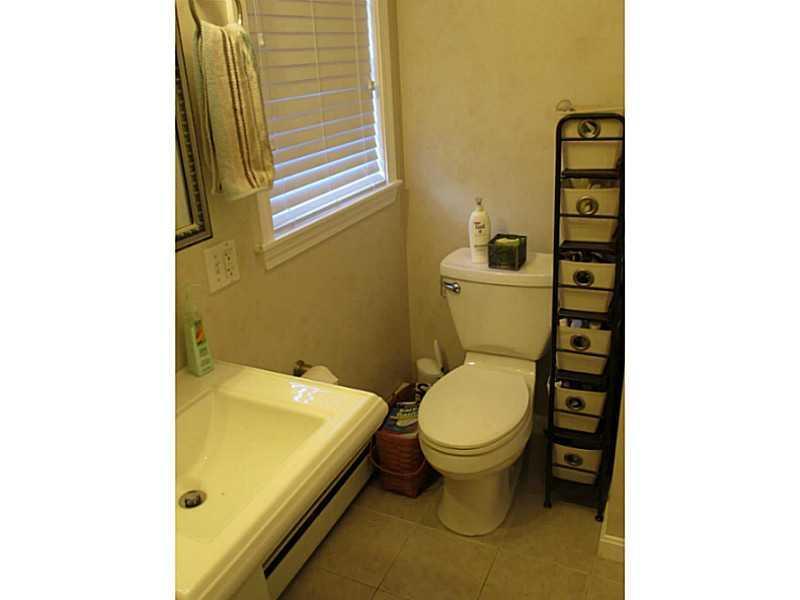 27 Gilbert Street Orono, ME 04473 - Photo 13 of 20 Bathroom.