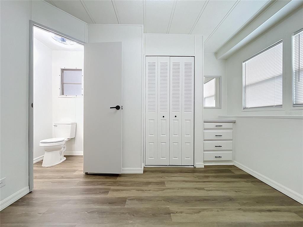 6965 Fort King Road Zephyrhills, FL 33541 - Photo 16 of 23 Gallery Image 16