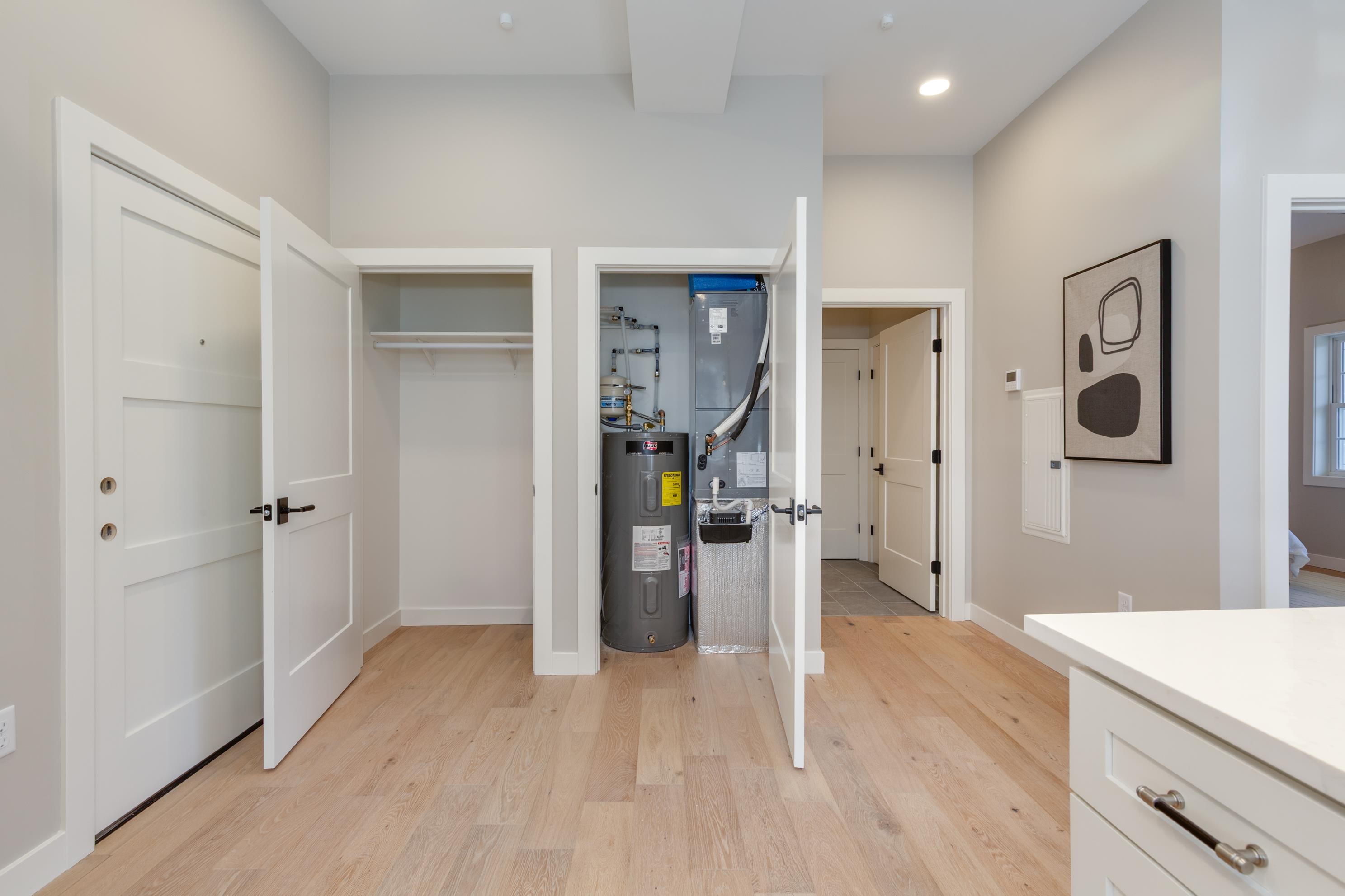 384 Main Street, Unit 203 Salem, NH 03079 - Photo 15 of 35