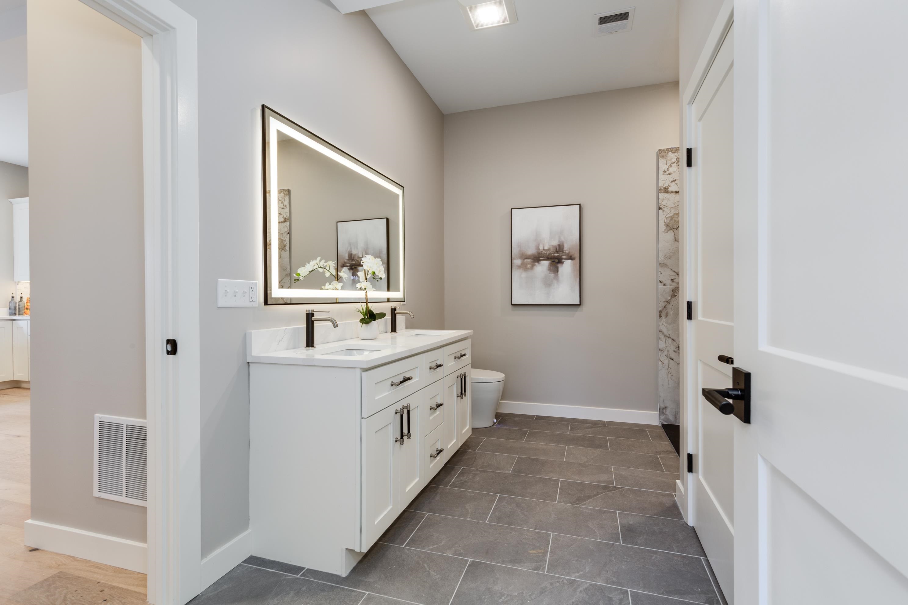 384 Main Street, Unit 203 Salem, NH 03079 - Photo 24 of 35