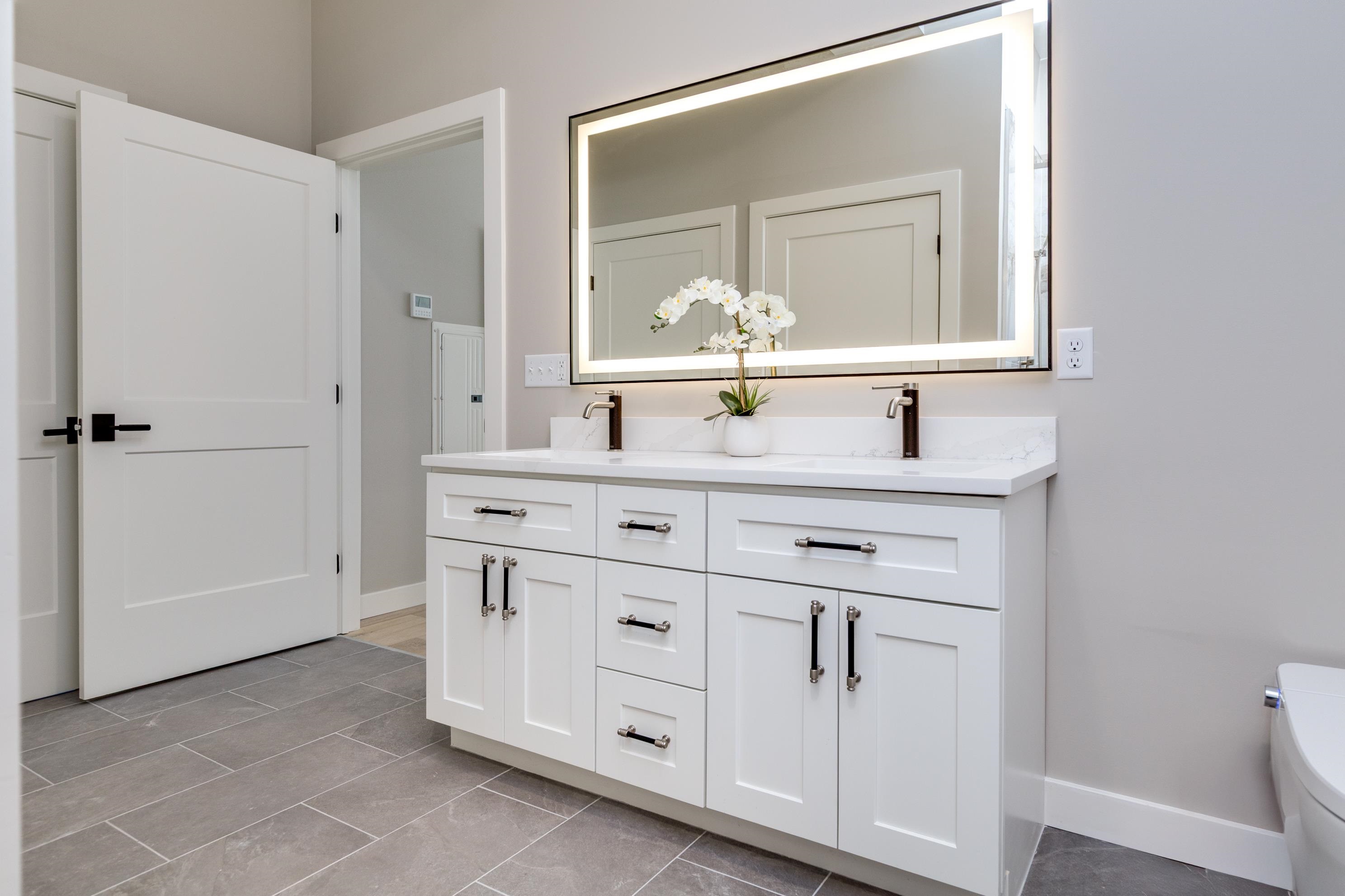 384 Main Street, Unit 203 Salem, NH 03079 - Photo 28 of 35