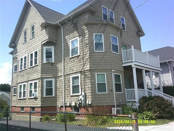 $2,400 | 3103 Pawtucket Avenue, East Providence, RI 02915