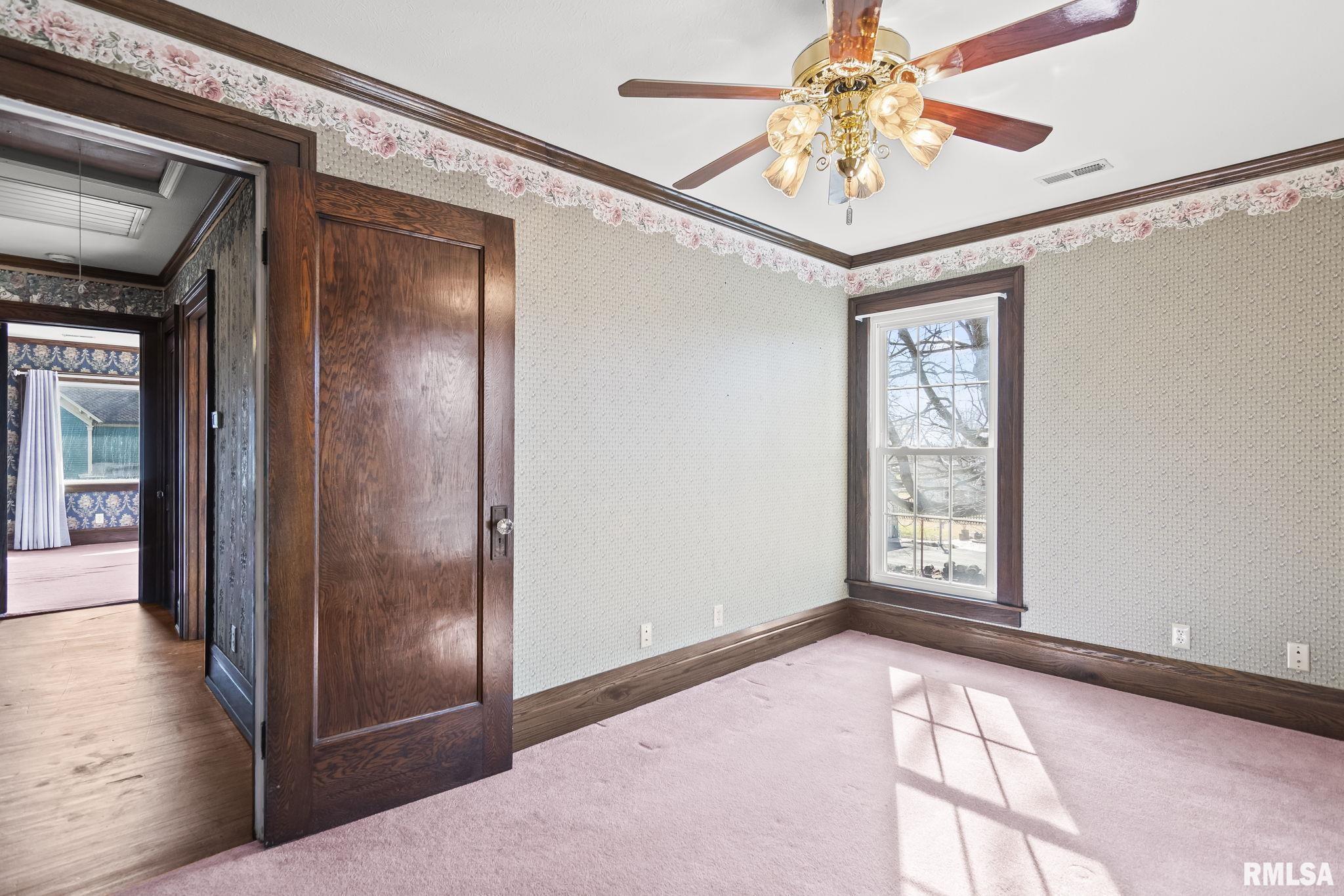 205 South 7th Street Girard, IL 62640 - Photo 34 of 63