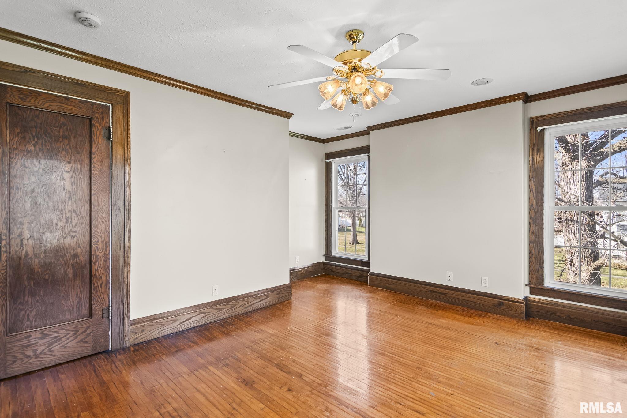 205 South 7th Street Girard, IL 62640 - Photo 37 of 63