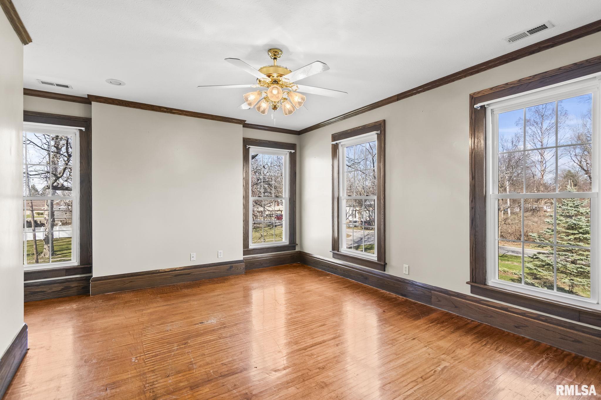 205 South 7th Street Girard, IL 62640 - Photo 38 of 63