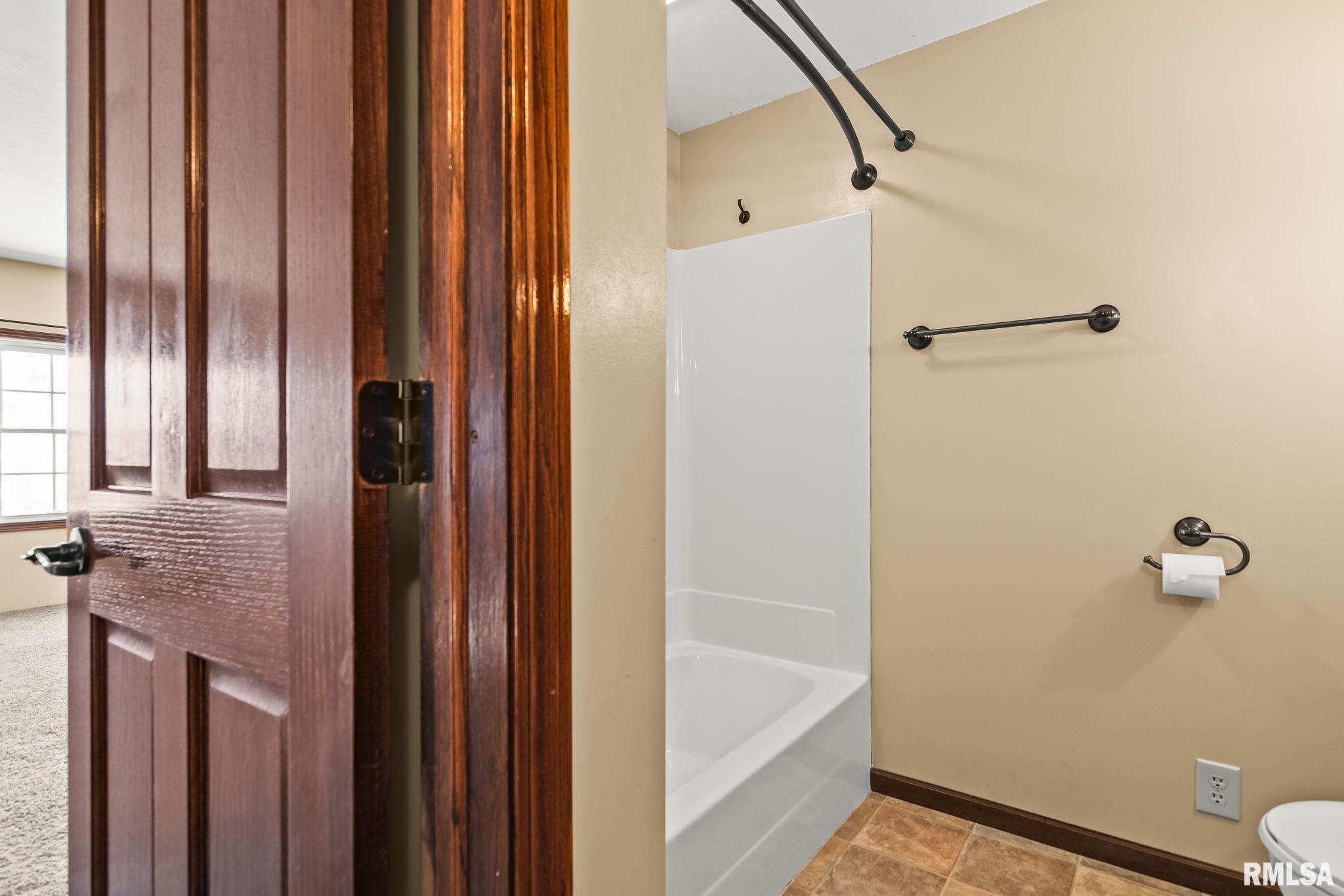 205 South 7th Street Girard, IL 62640 - Photo 47 of 63