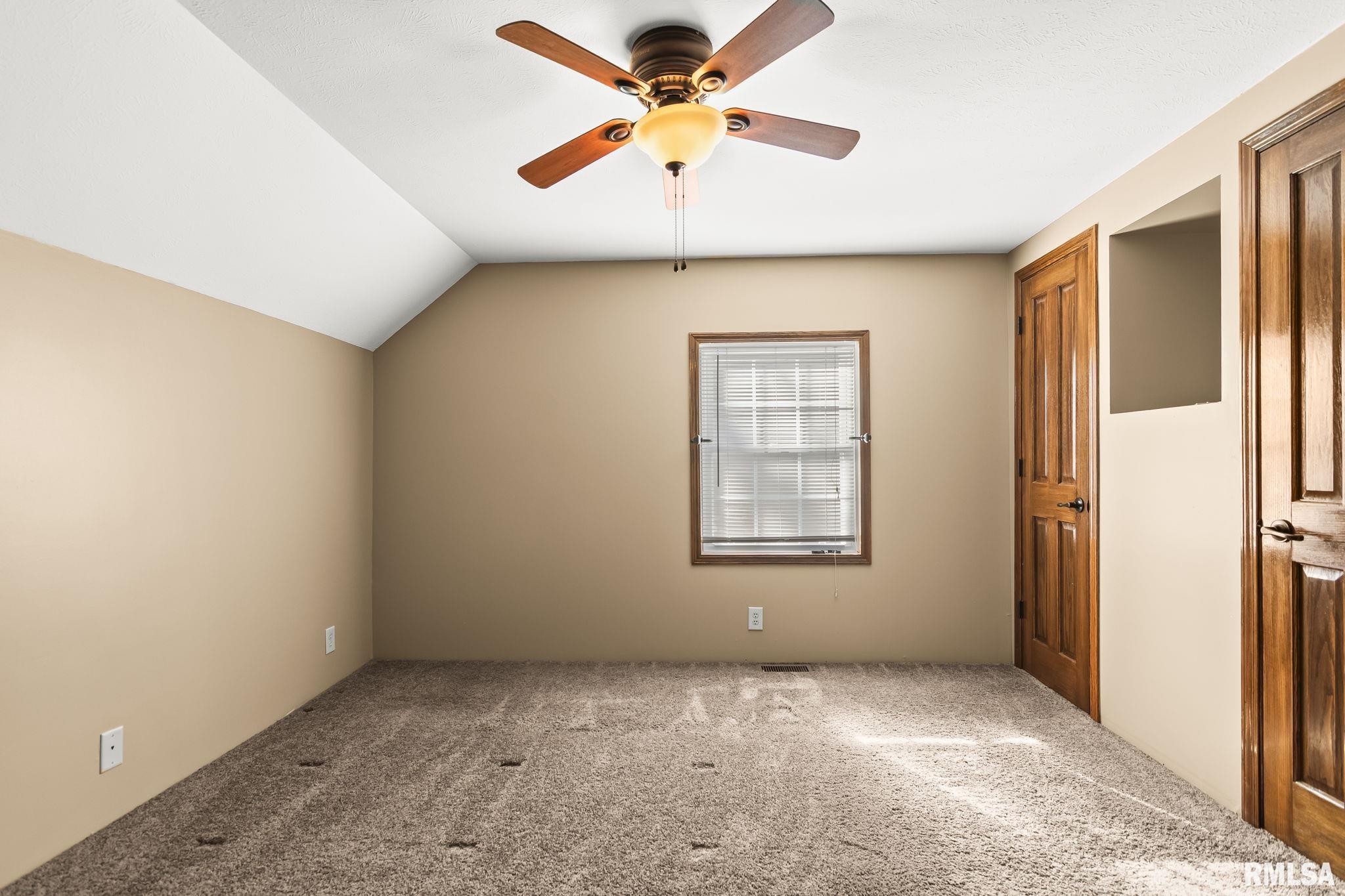 205 South 7th Street Girard, IL 62640 - Photo 49 of 63