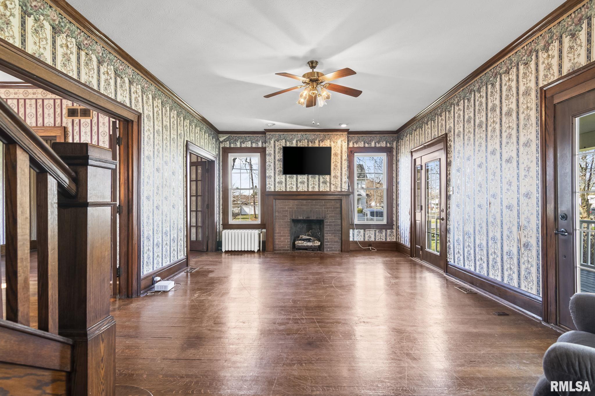 205 South 7th Street Girard, IL 62640 - Photo 10 of 63