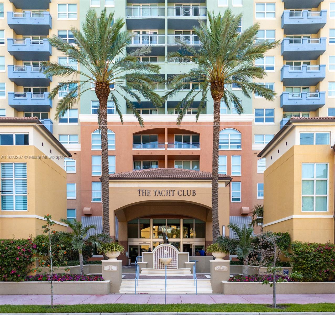 90 Alton Road, Unit 2806 Miami Beach, FL 33139 - Photo 17 of 36 a view of a building with garden