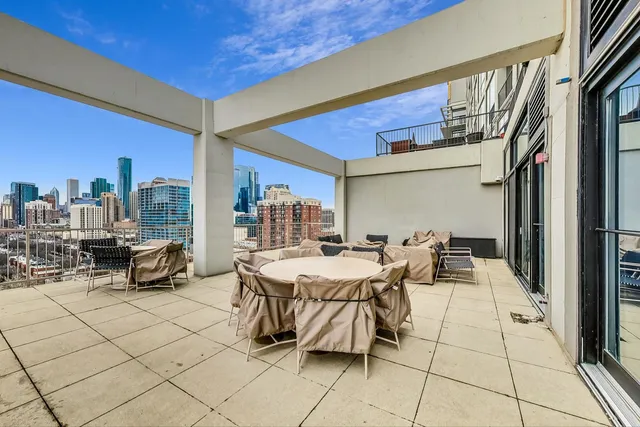 $389,900 | 1530 South State Street, Unit 14O, Chicago, IL 60605