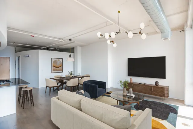 $389,900 | 1530 South State Street, Unit 14O, Chicago, IL 60605