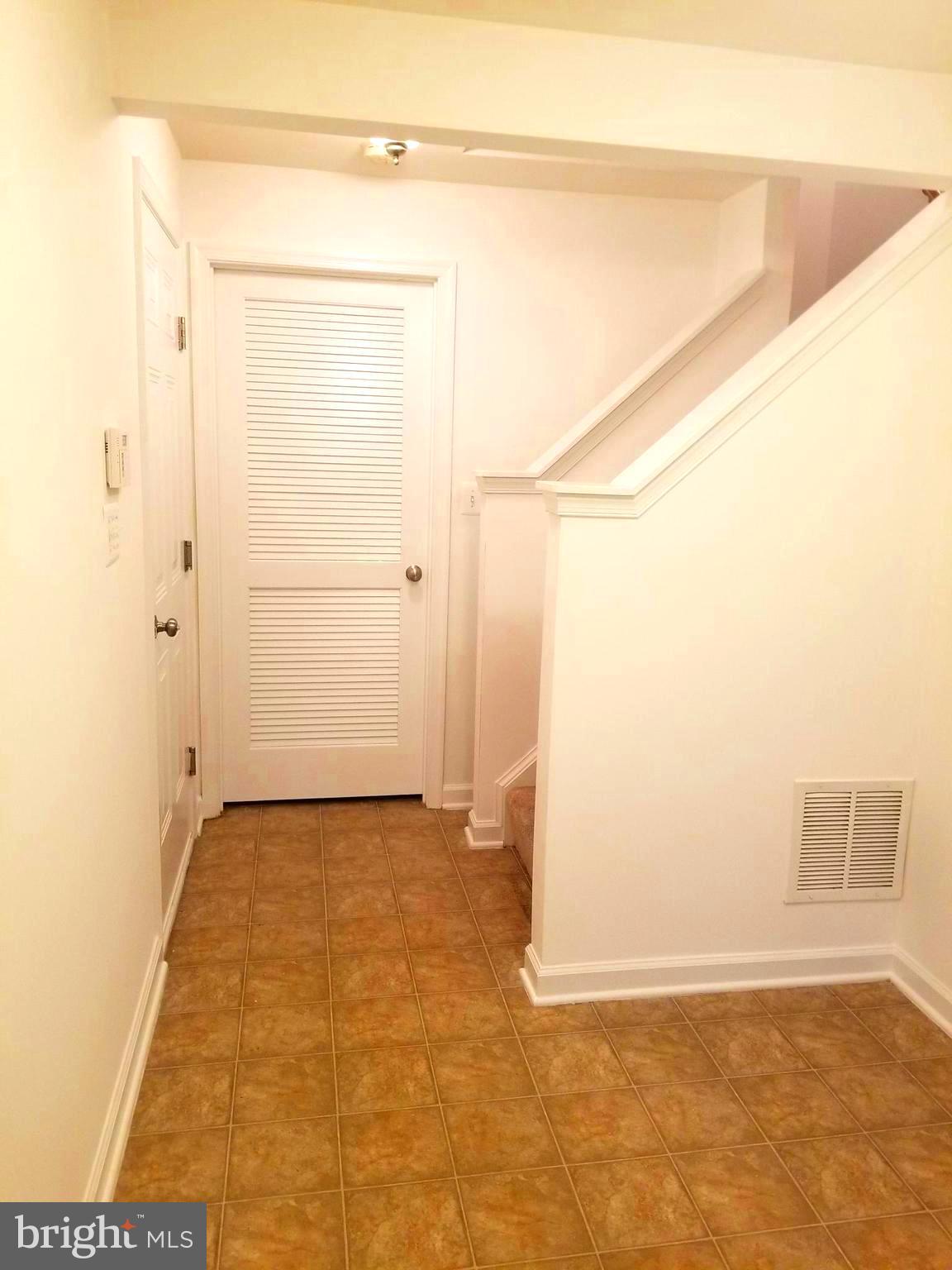 56 Short Branch Road Stafford, VA 22556 - Photo 12 of 32 Entry Foyer