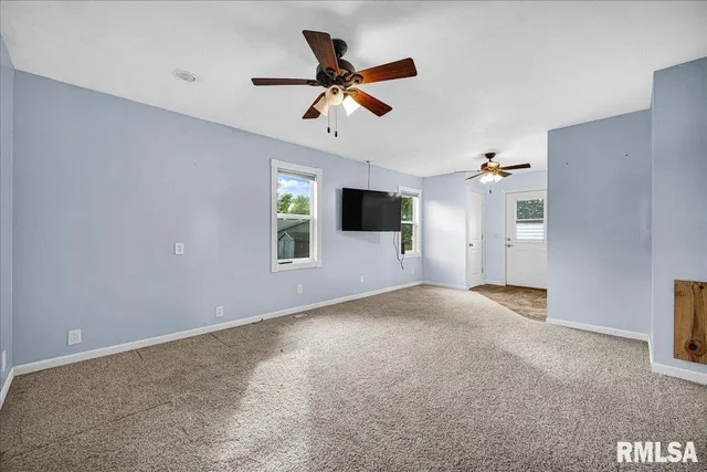 $209,900 | 214 North Kellogg Street, Yates City, IL 61572