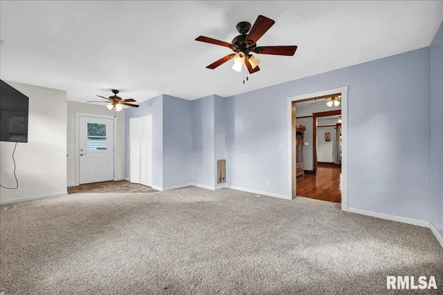 $209,900 | 214 North Kellogg Street, Yates City, IL 61572