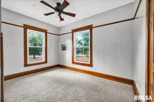 $209,900 | 214 North Kellogg Street, Yates City, IL 61572