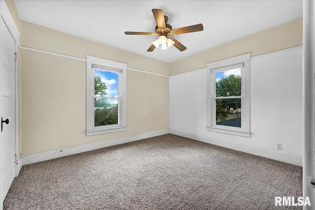 $209,900 | 214 North Kellogg Street, Yates City, IL 61572