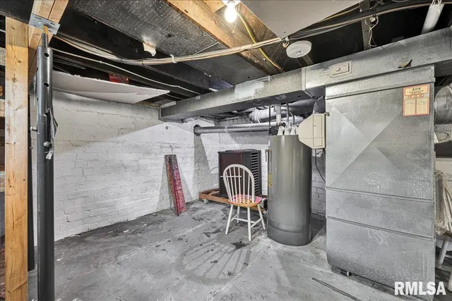 $209,900 | 214 North Kellogg Street, Yates City, IL 61572