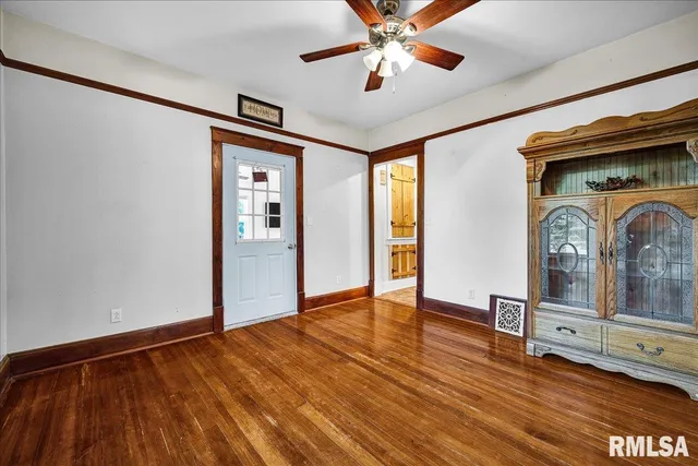 $209,900 | 214 North Kellogg Street, Yates City, IL 61572