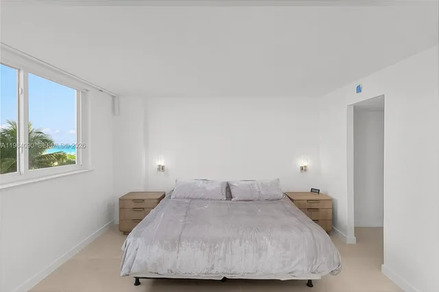 $3,500 | 345 Ocean Drive, Unit 321, Miami Beach, FL 33139