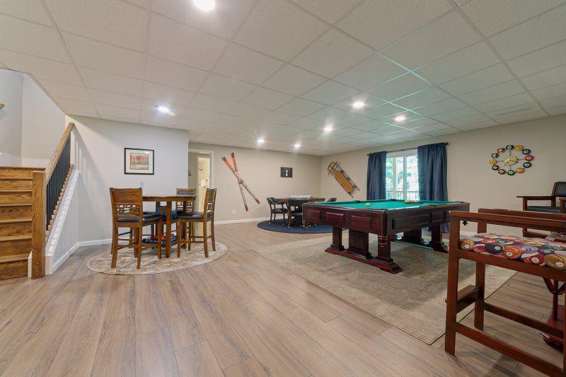 39 Schwarzwald Strasse Helen, GA 30545 - Photo 17 of 25 a living room with furniture and a wooden floor