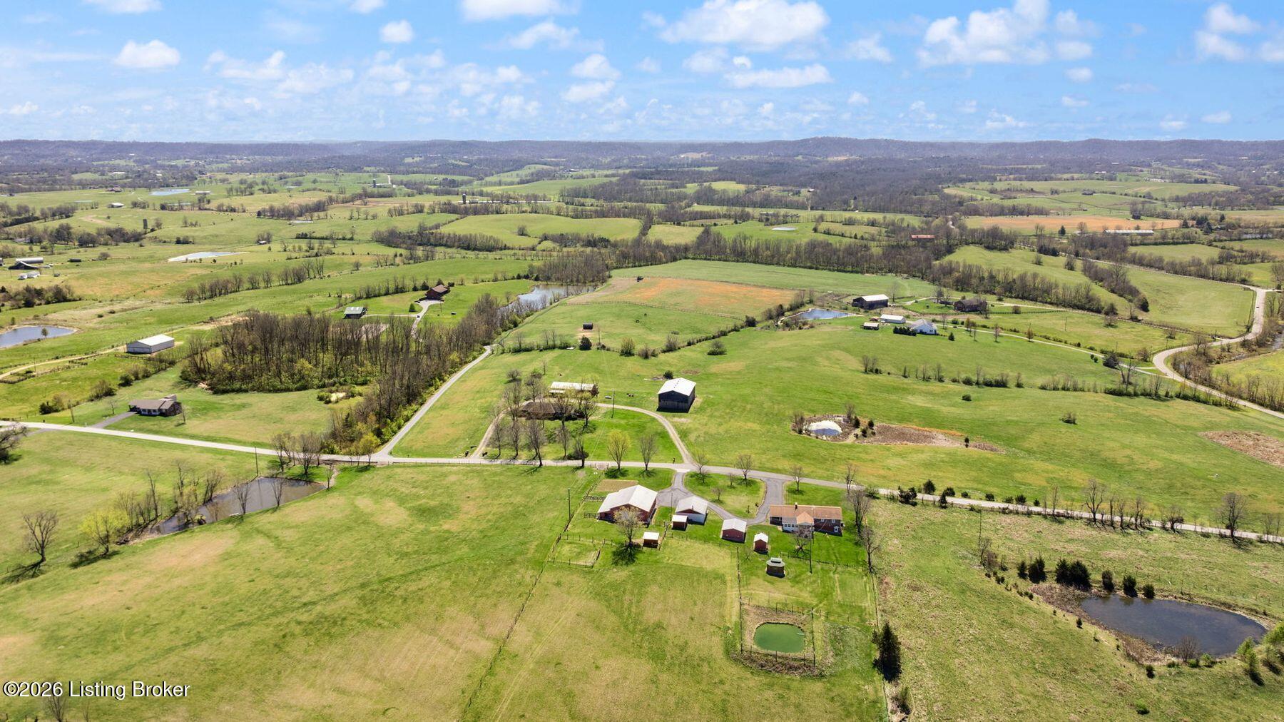 4662 Webster Road Danville, KY 40422 - Photo 12 of 82 photo_online_084