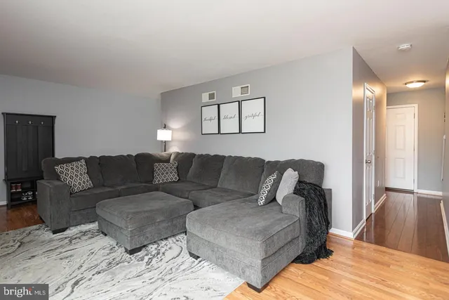 $2,600 | 10 Terry Court, Downingtown, PA 19335