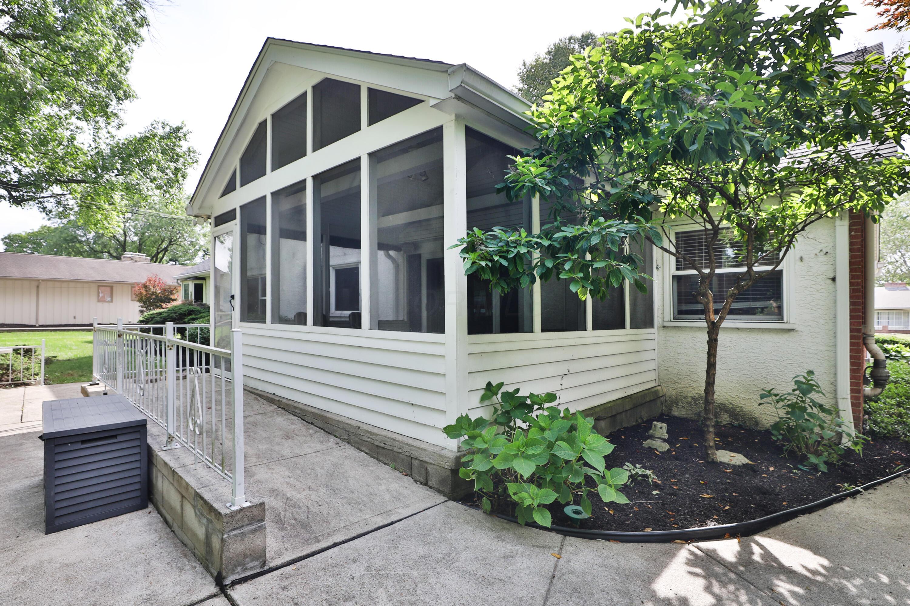 1348 Haddon Road Columbus, OH 43209 - Photo 68 of 71