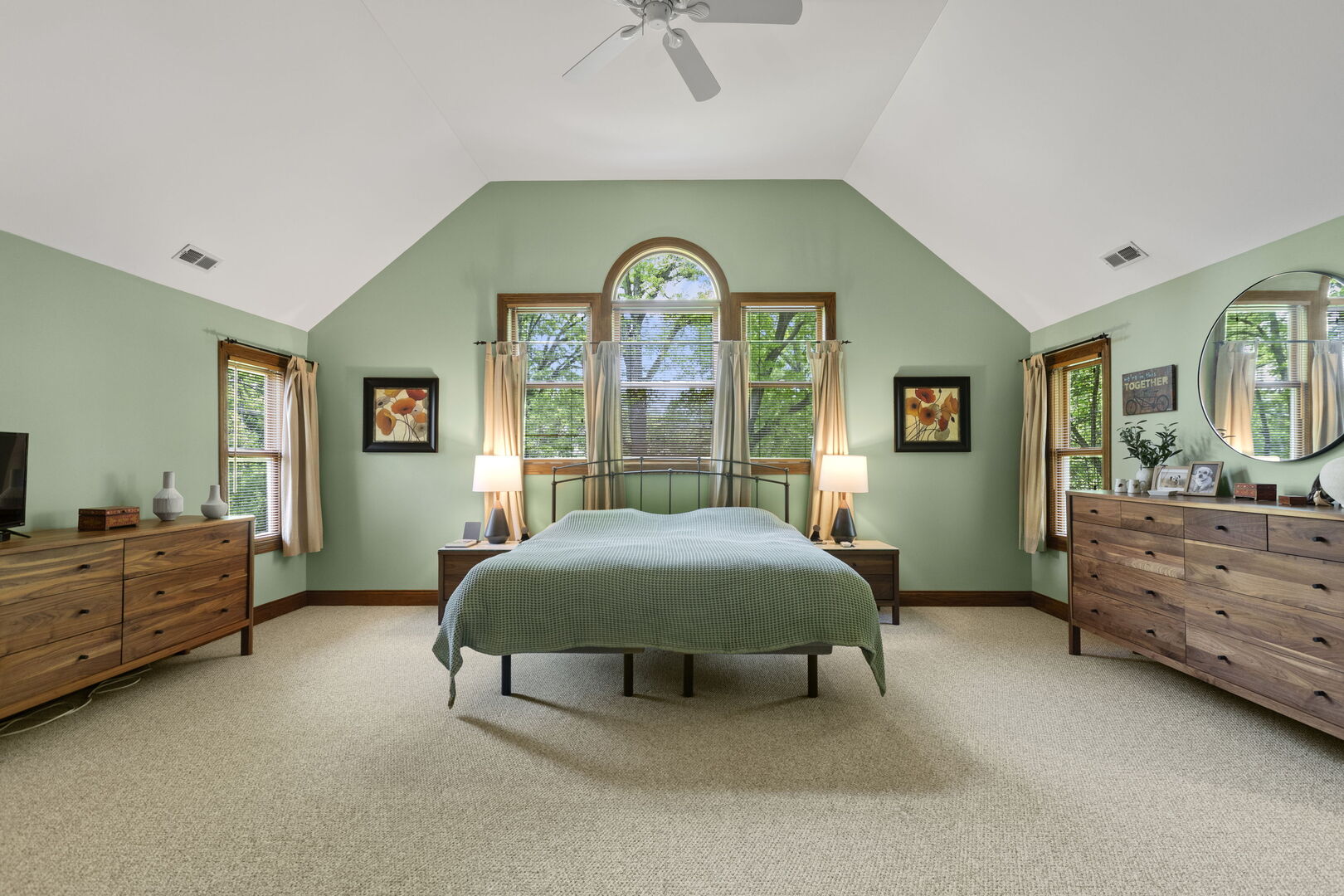1520 Telegraph Road Lake Forest, IL 60045 - Photo 19 of 42
