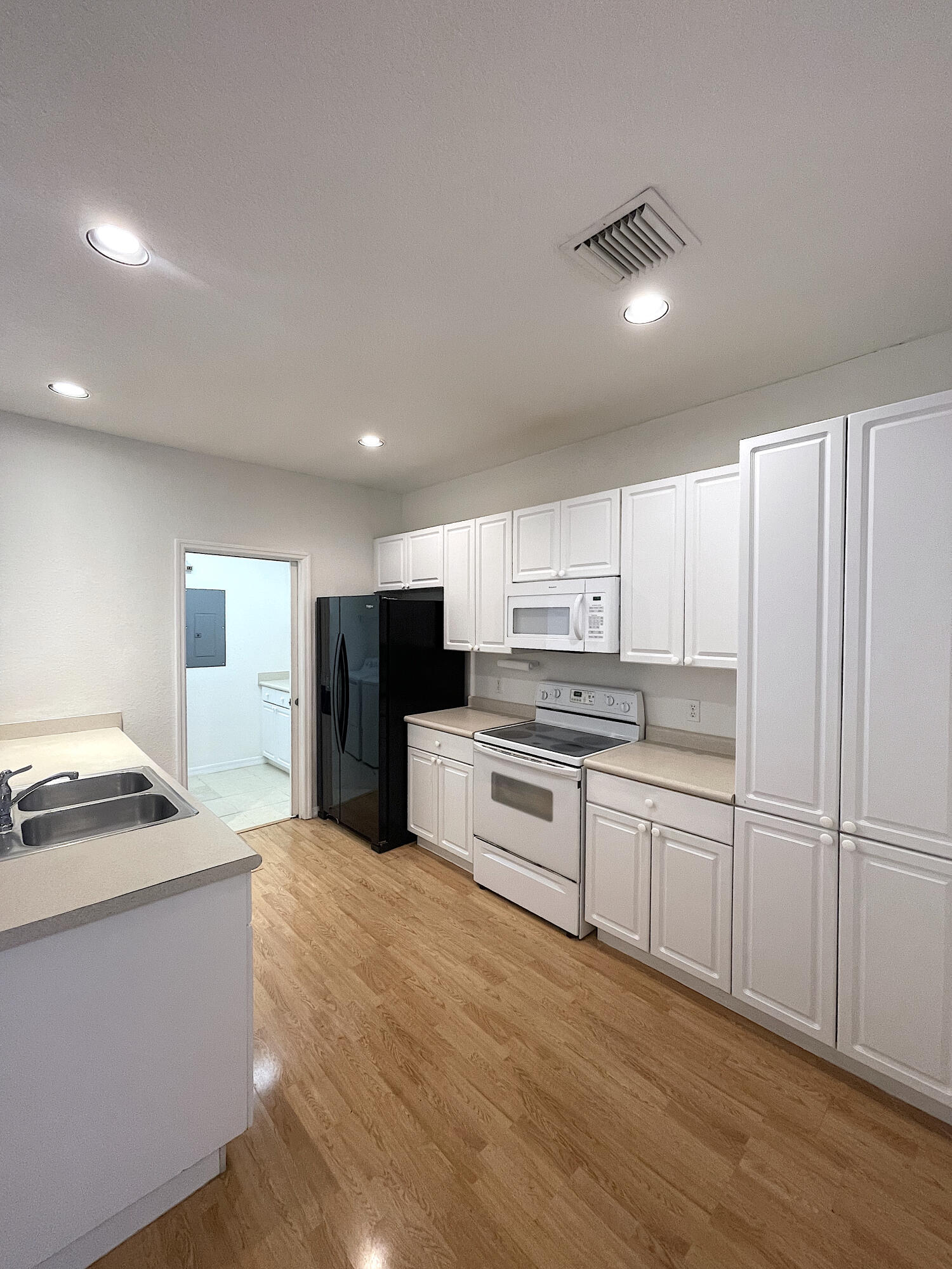 1791 South Dovetail Drive, Unit 2 Fort Pierce, FL 34982 - Photo 5 of 13 IMG_9810