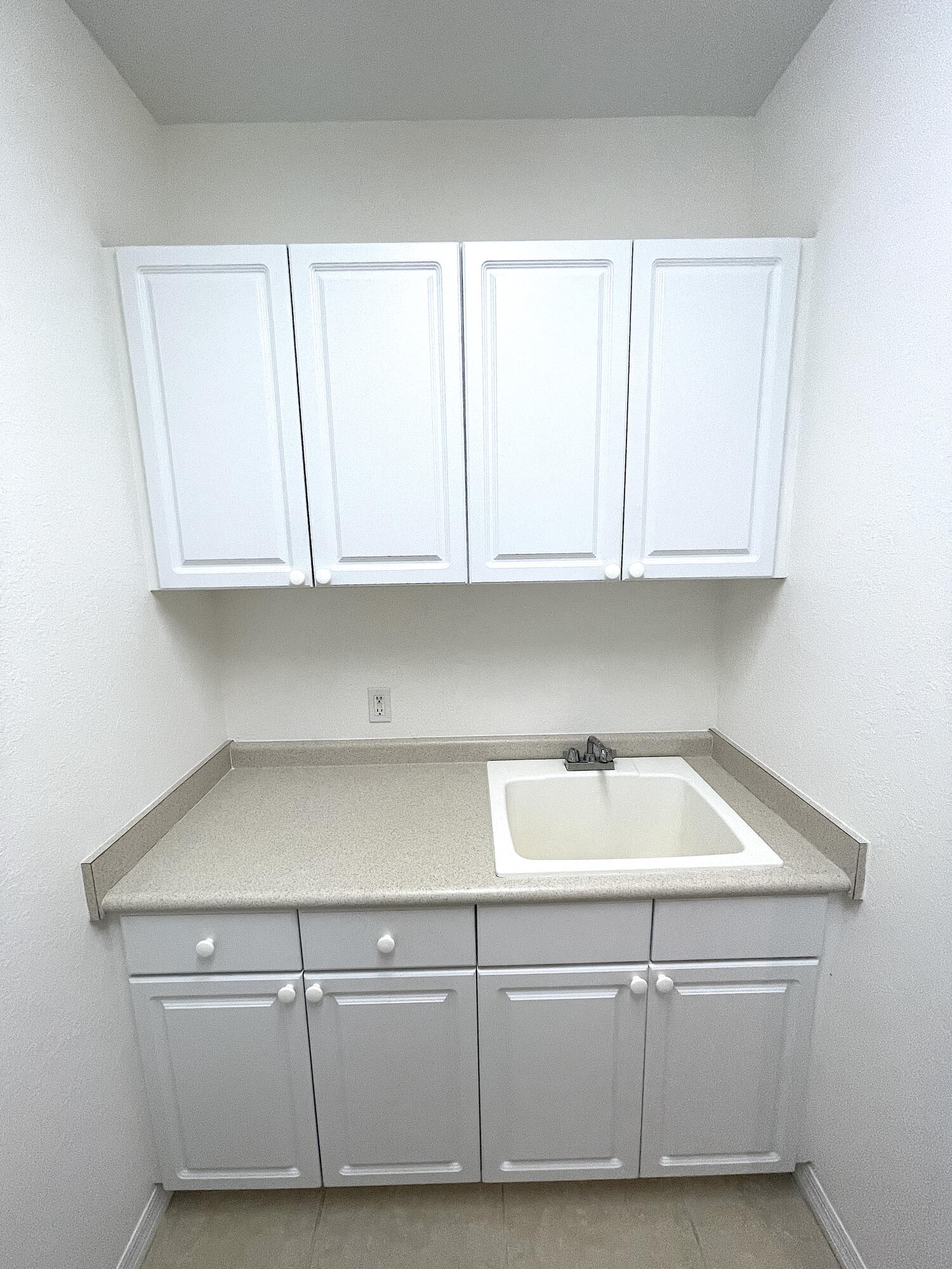 1791 South Dovetail Drive, Unit 2 Fort Pierce, FL 34982 - Photo 6 of 13 IMG_9811