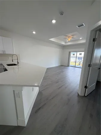 $2,000 | 723 Ivan Avenue South, Unit 723, Lehigh Acres, FL 33973