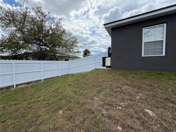 $2,000 | 723 Ivan Avenue South, Unit 723, Lehigh Acres, FL 33973