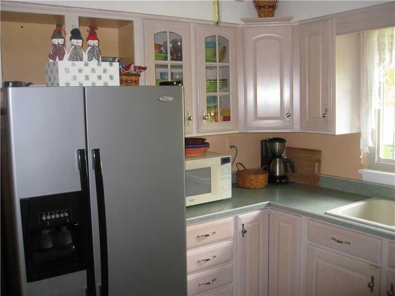 2433 Ridge Rd Extension Economy, PA 15003 - Photo 14 of 25 Kitchen.