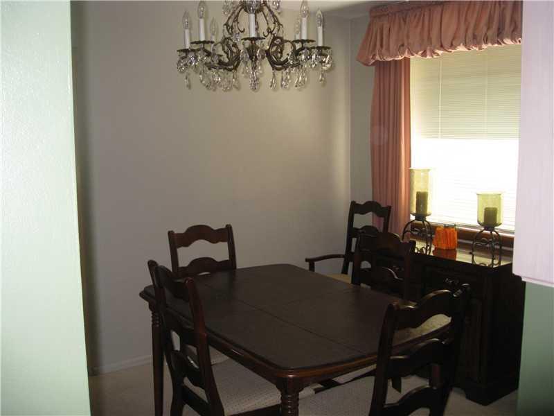 2433 Ridge Rd Extension Economy, PA 15003 - Photo 8 of 25 Dining Room.