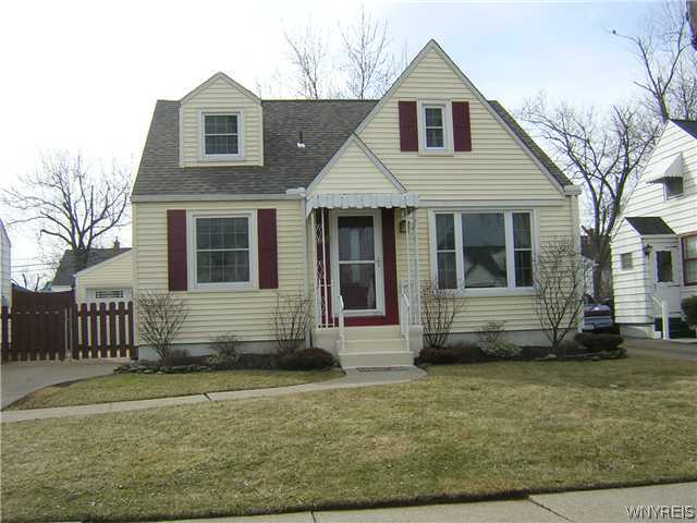 92 Treadwell Road Tonawanda, NY 14150 - Photo 1 of 1 Exterior Front