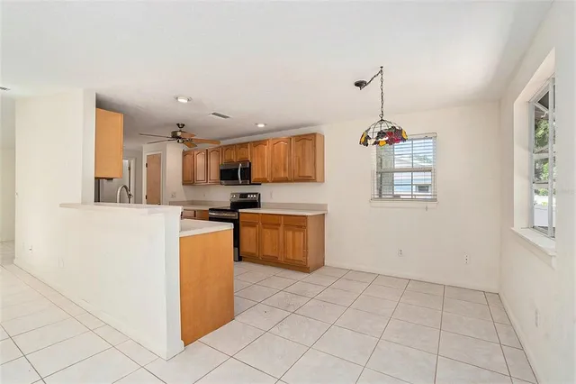 $525,000 | 2057 Brent Place, Palm Harbor, FL 34683