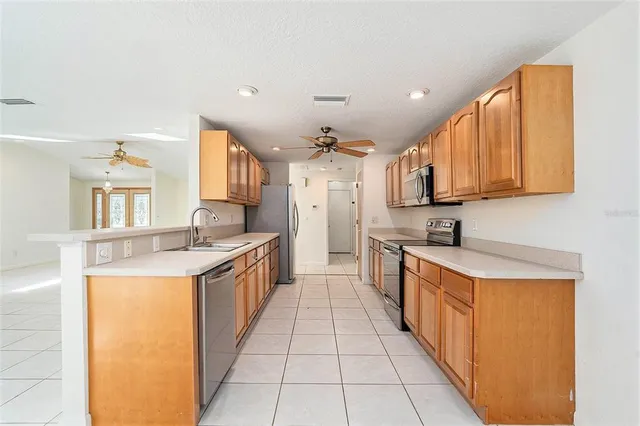 $525,000 | 2057 Brent Place, Palm Harbor, FL 34683