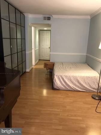 2903 Charing Cross Road Falls Church, VA 22042 - Photo 4 of 17 Gallery Image 4