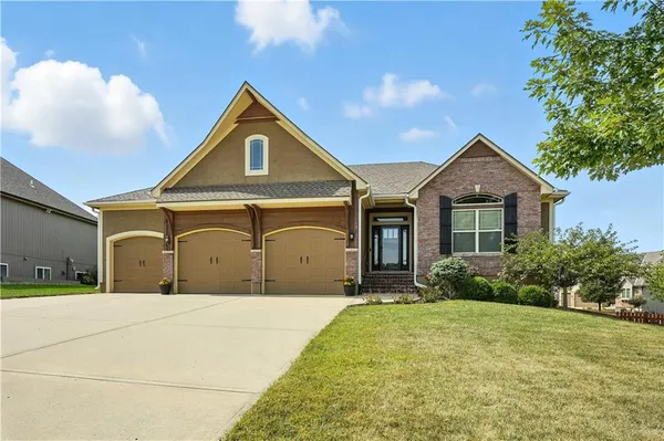 $545,000 | 4560 Northeast Seneca Terrace, Lee's Summit, MO 64064