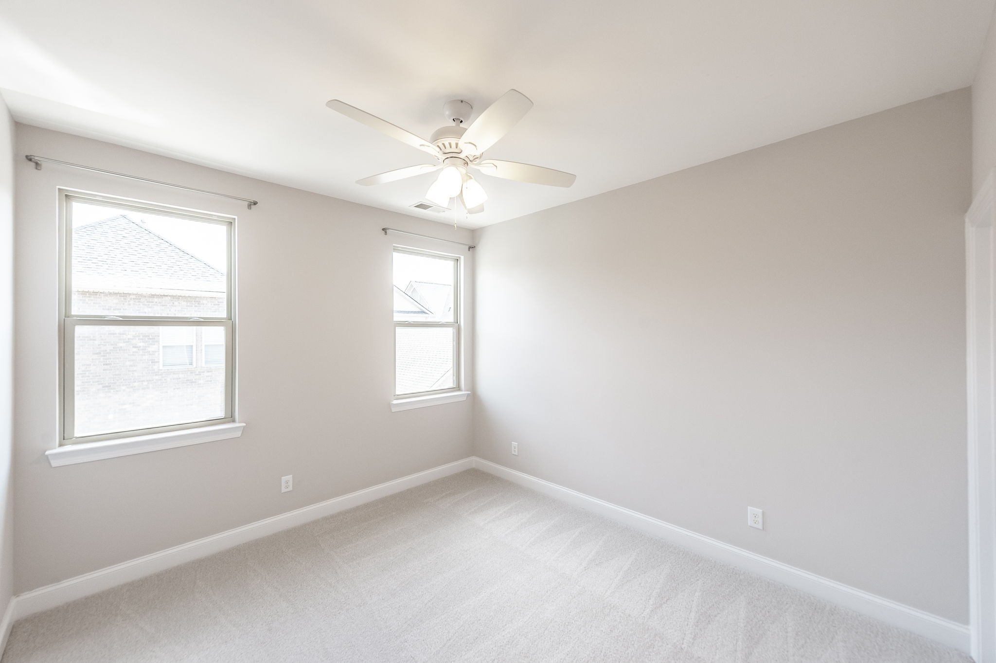 152 Ashcrest Point Hendersonville, TN 37075 - Photo 45 of 63 an empty room with a window and a fan