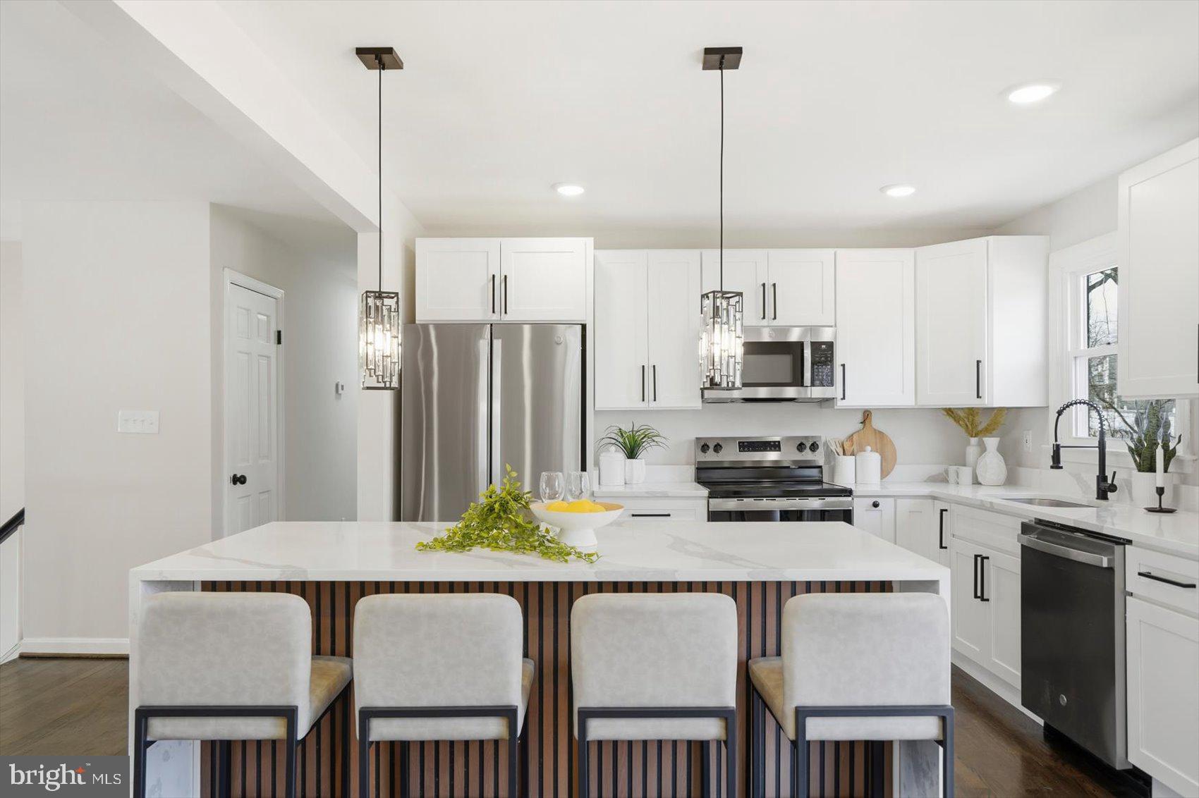 7918 Elizabeth Road Pasadena, MD 21122 - Photo 7 of 41