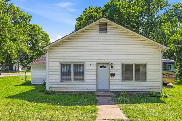 $199,900 | 622 C Street, Belton, MO 64012