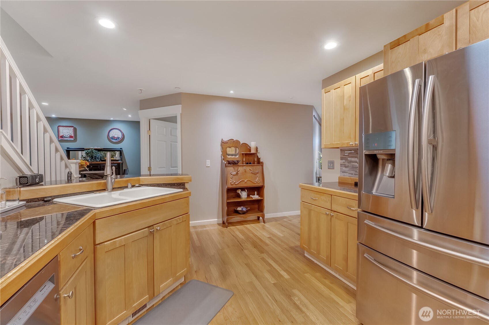160 East Soderberg Road, Unit L33 Allyn, WA 98524 - Photo 9 of 26 Gallery Image 9
