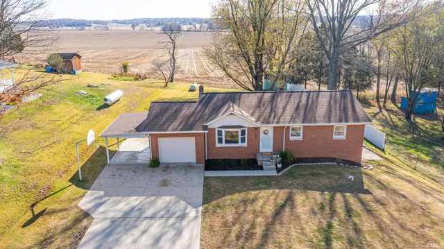 $272,500 | 736 East Schnellville Road, Jasper, IN 47546