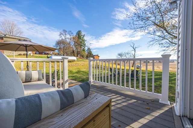 $272,500 | 736 East Schnellville Road, Jasper, IN 47546