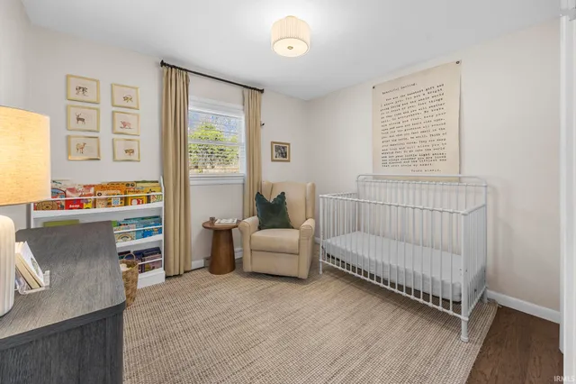 $272,500 | 736 East Schnellville Road, Jasper, IN 47546